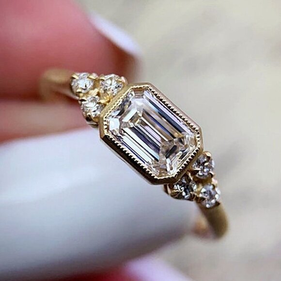 🔥 18K Gold Plated Rectangle Shaped 3A CZ Women Ring, FB16FA1036 - Picture 1 of 6